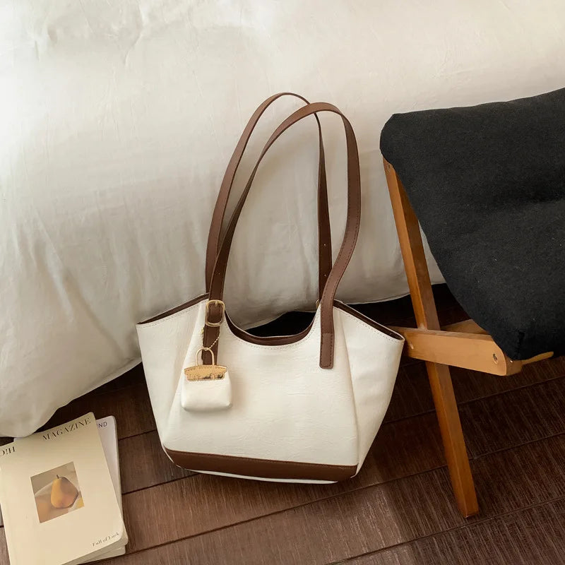 Classic Retro Shoulder Bag