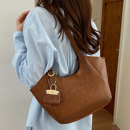 Classic Retro Shoulder Bag