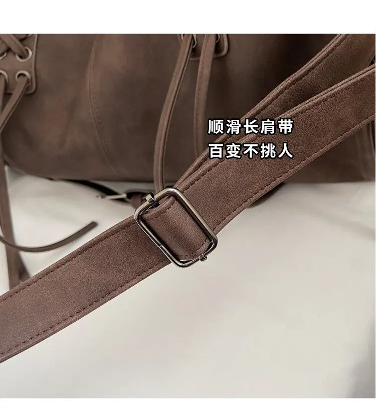 Vintage Tassel Shoulder Bag